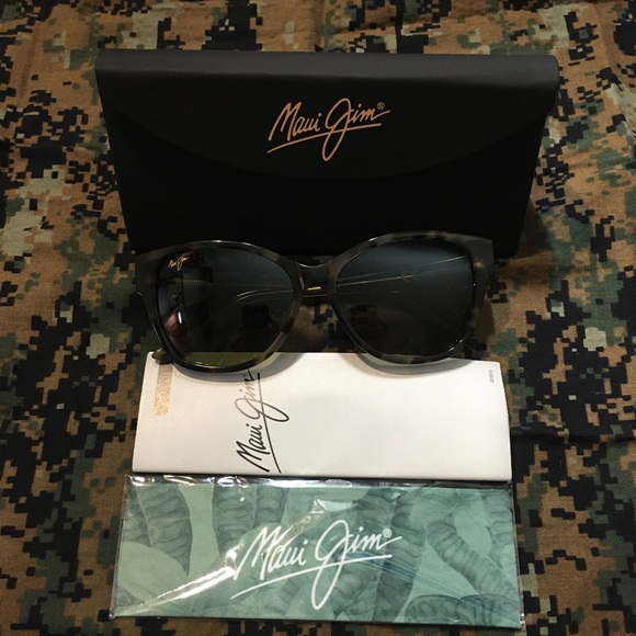 COPY - Maui Jim sunglasses. - Picture 5 of 6